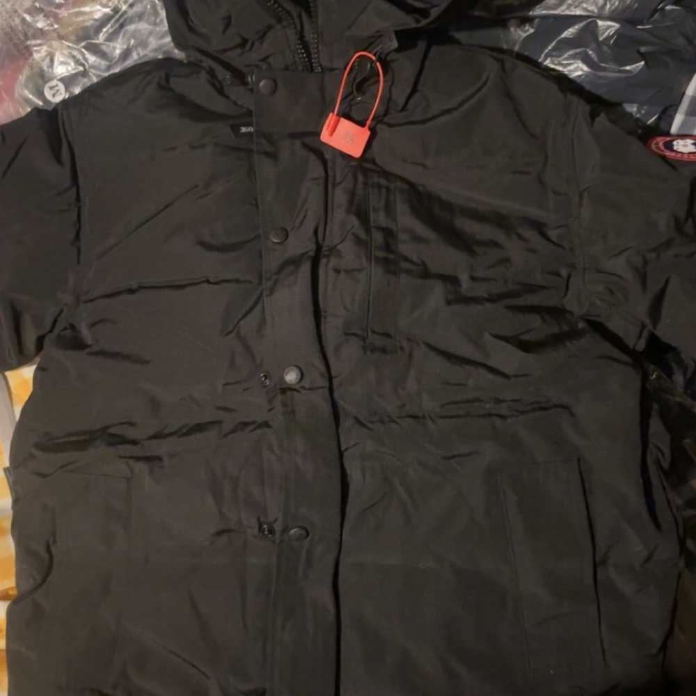 Coat - Picture 4 of 5